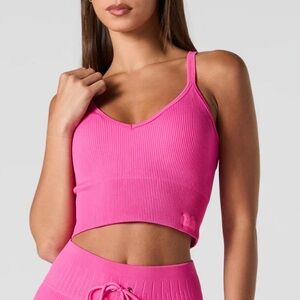NWT — Active Seamless Ribbed V-Neck Tank in “Rose” — Sommer Ray